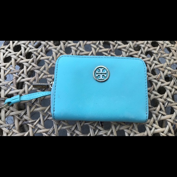Tory Burch Handbags - Tory Burch Robinson Zip Coin